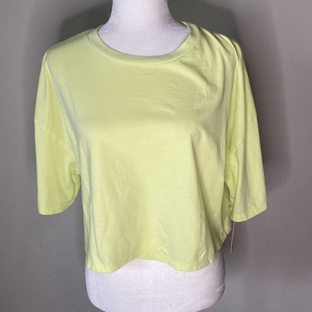 Colsie Neon Yellow Cropped Tee Shirt Crewneck